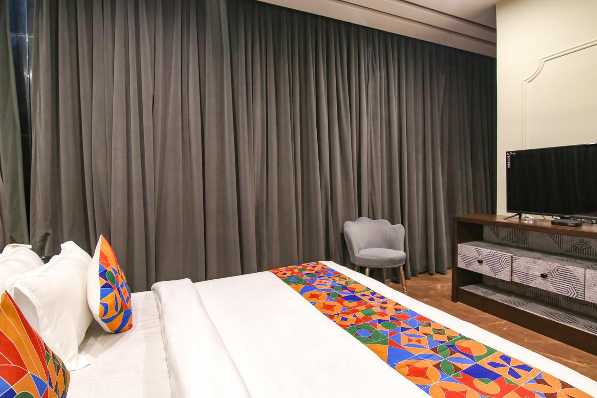 Fabhotel Prime K9 Crown Ludhiana Exterior photo
