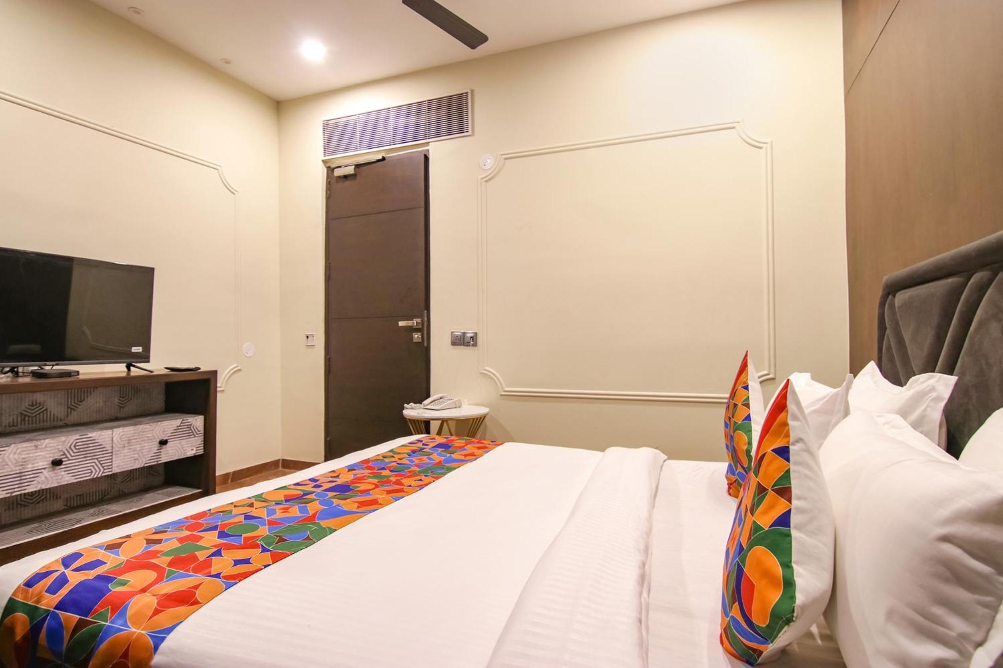 Fabhotel Prime K9 Crown Ludhiana Exterior photo