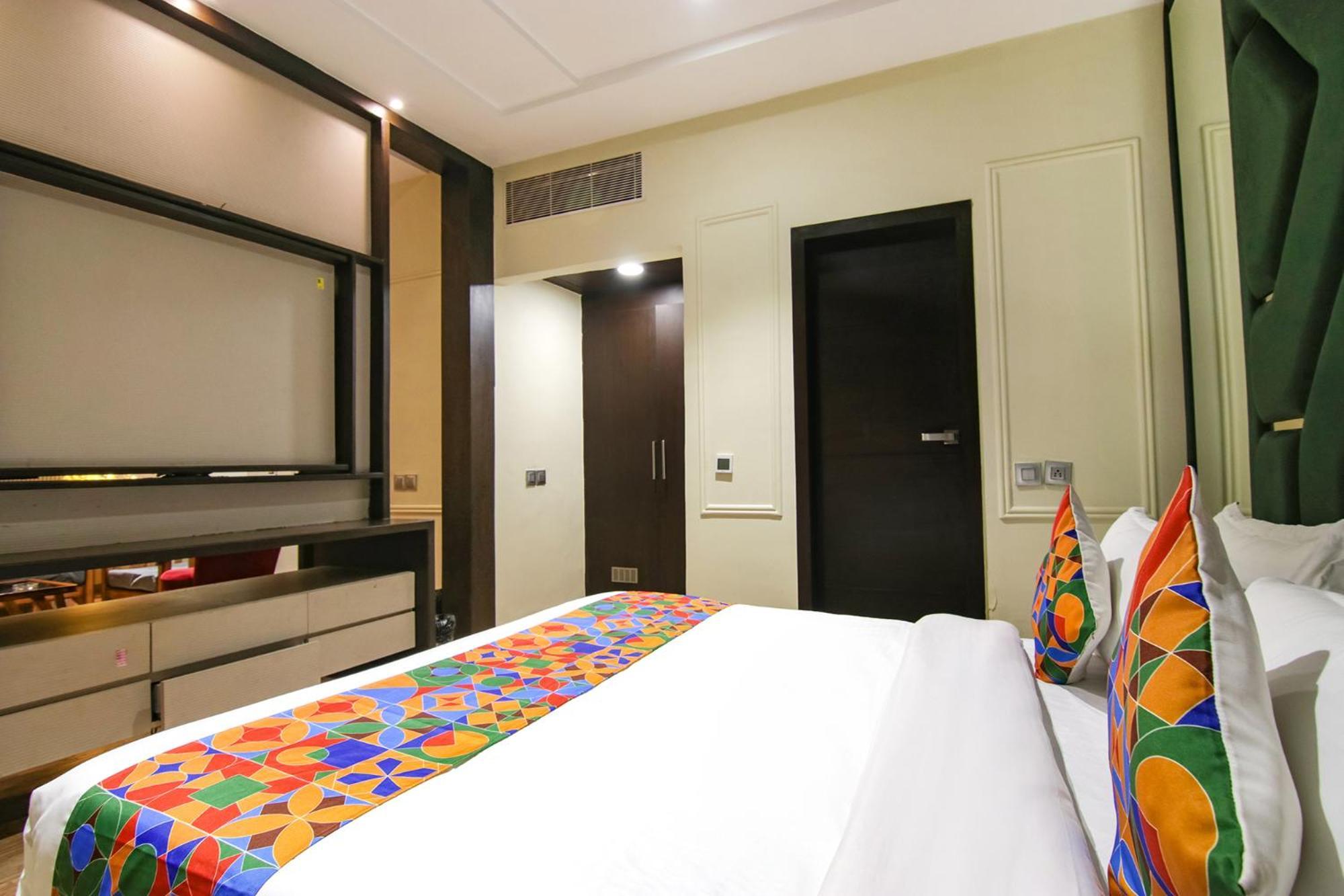 Fabhotel Prime K9 Crown Ludhiana Exterior photo