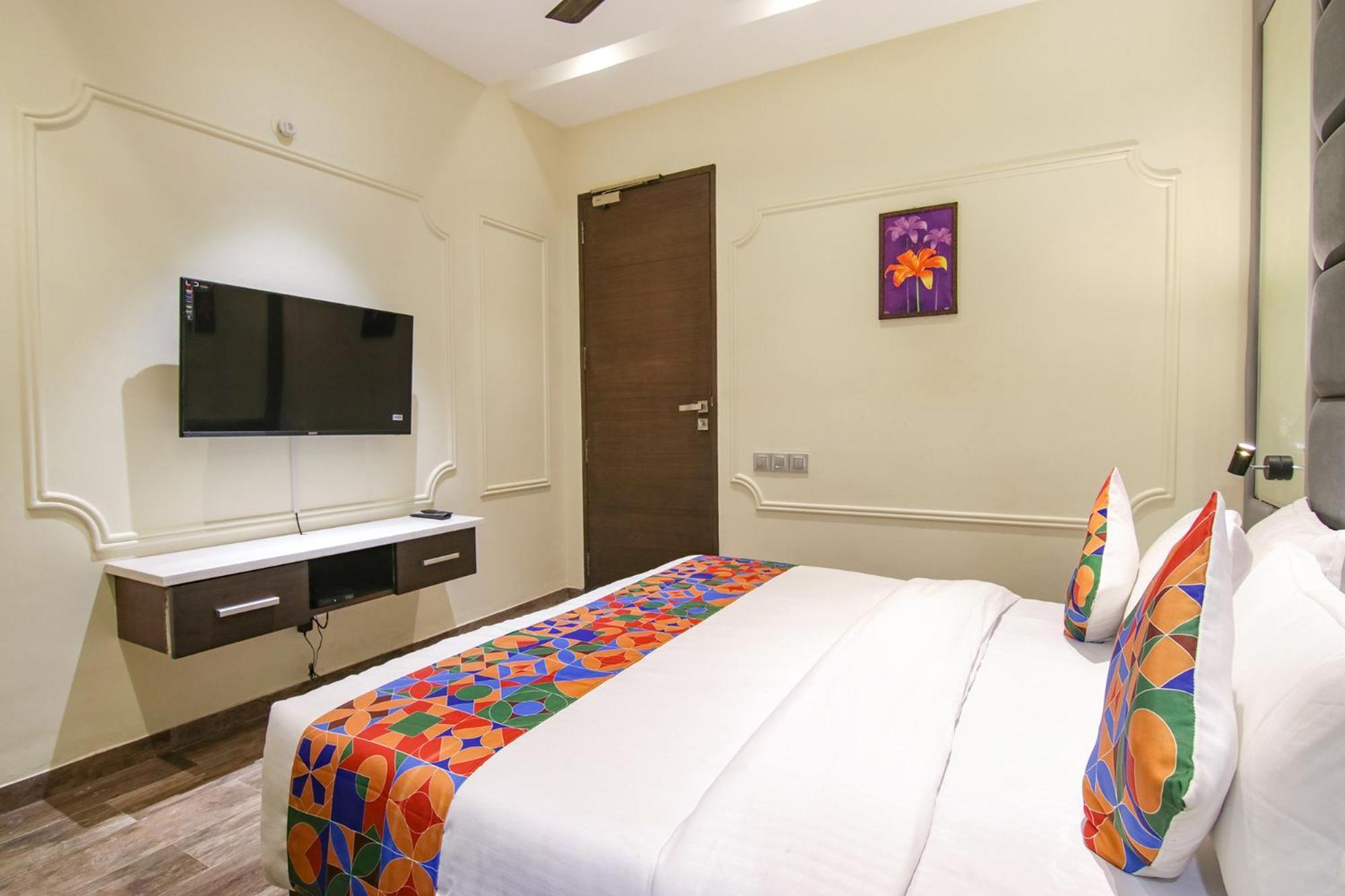 Fabhotel Prime K9 Crown Ludhiana Exterior photo